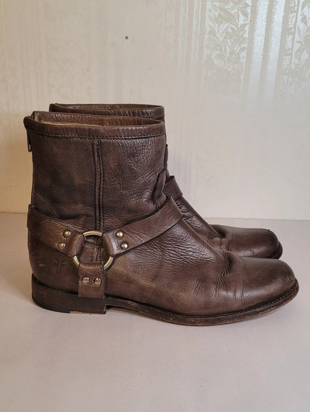 Frye Phillip Short Harness Boots Size 8.5